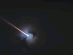 Langit Gorontalo Diguncang Dentuman Keras dan Kilatan Cahaya, Diduga Meteor Jatuh