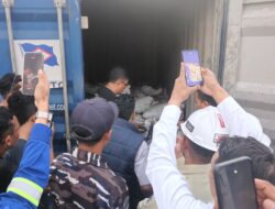 Pembongkaran Petikemas Diduga Batu Hitam, di Pelabuhan Anggrek, Publik Menantikan Dalangnya.